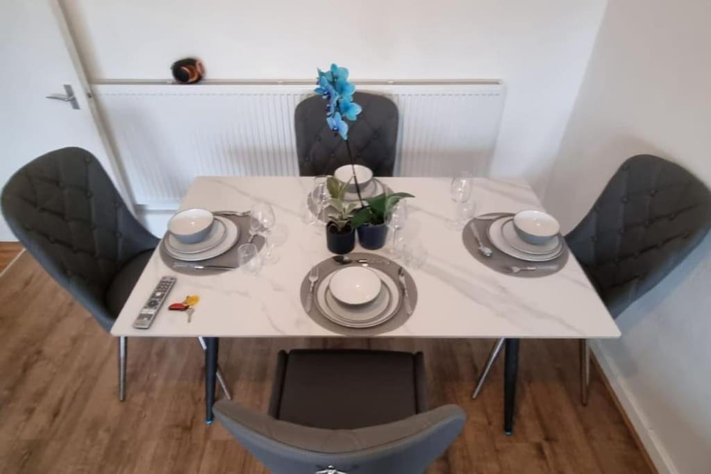 Gottersea 1 Bedroom Flat In Battersea 70 Mq 伦敦 外观 照片