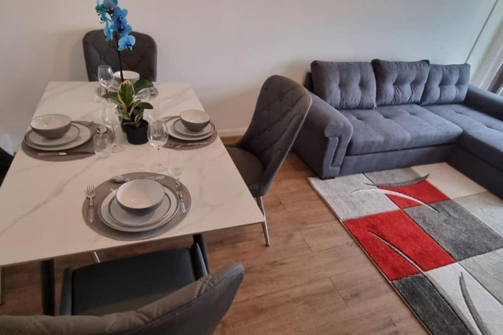 Gottersea 1 Bedroom Flat In Battersea 70 Mq 伦敦 外观 照片